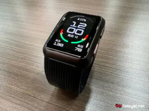Huawei Watch D hands on blood pressure